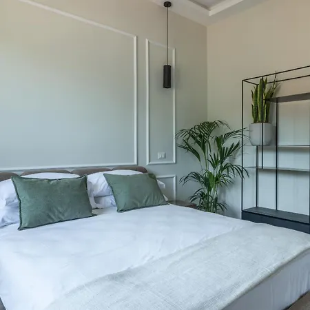 Studio 71 Penthouse Spa - Renovated 2026 Apartment *