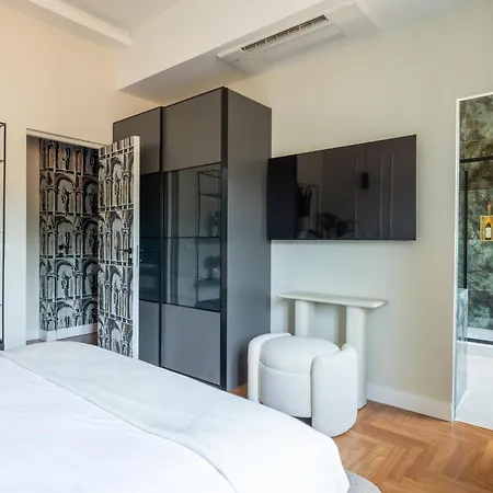 Apartamento Studio 71 Penthouse Spa - 2026 Completely Renovated *