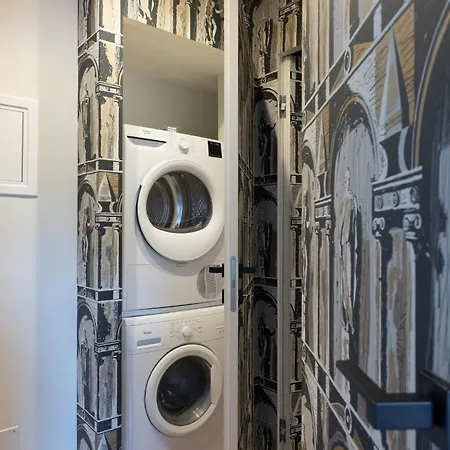 71 Penthouse - Completely Renovated Appartement