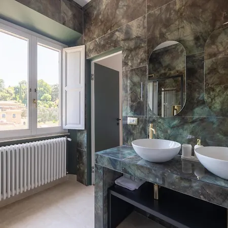 Studio 71 Penthouse Spa - Renovated 2026