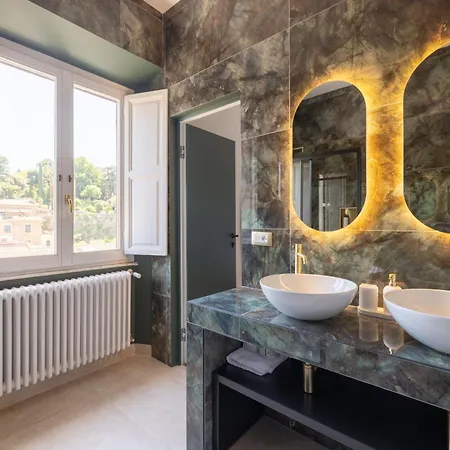 71 Penthouse - 2026 Completely Renovated * Roma