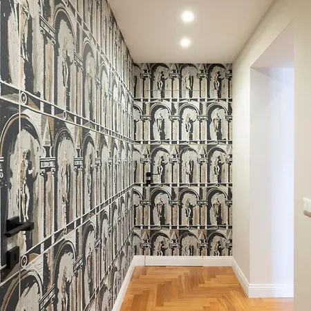 71 Penthouse - Completely Renovated