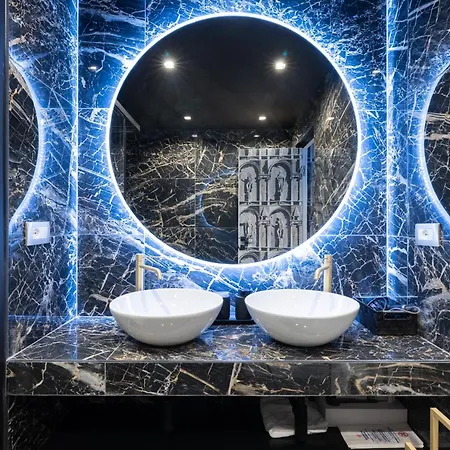 71 Penthouse - 2026 Completely Renovated * Roma