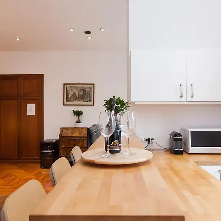 Studio 71 Apartman Róma